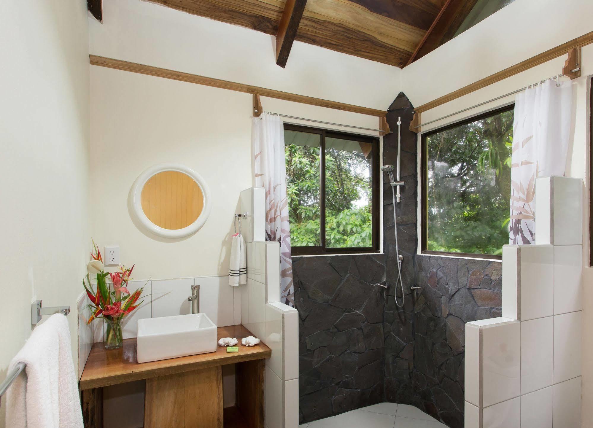 Casitas Tenorio B&B And Farm Bijagua Ngoại thất bức ảnh