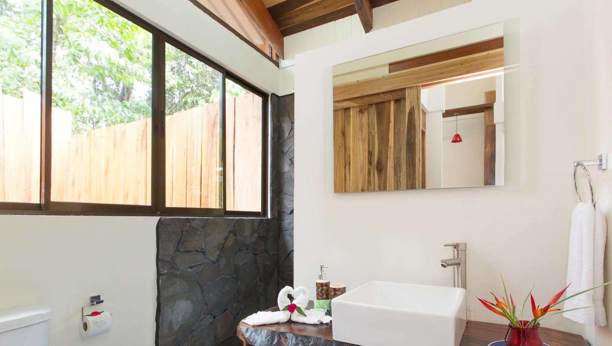 Casitas Tenorio B&B And Farm Bijagua Ngoại thất bức ảnh
