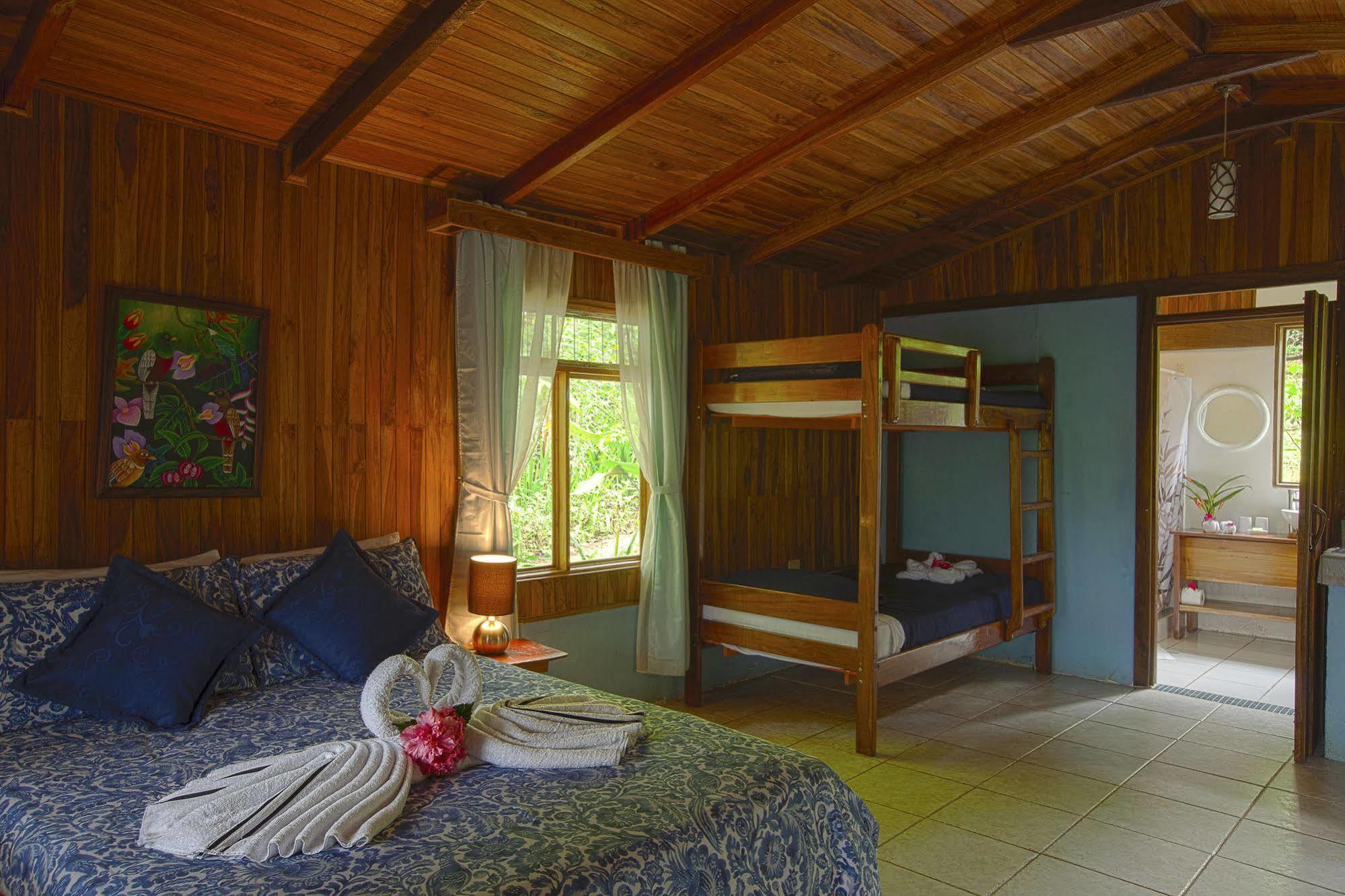 Casitas Tenorio B&B And Farm Bijagua Ngoại thất bức ảnh