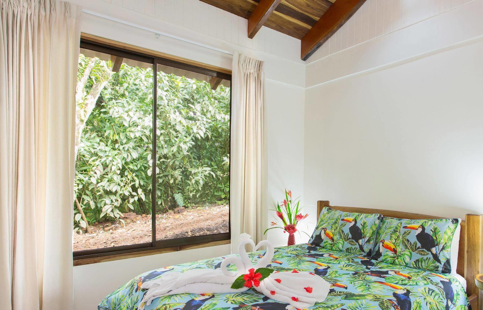 Casitas Tenorio B&B And Farm Bijagua Ngoại thất bức ảnh